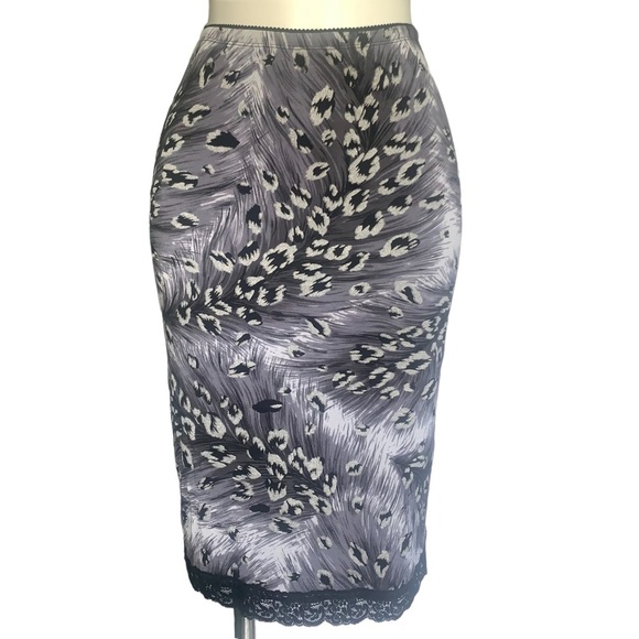 Vintage Y2K Guess Stretch Lace Trim Feather Animal Skirt - Picture 13 of 13